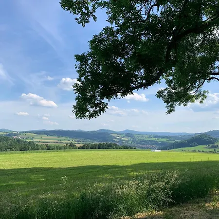 Familie Schleicher Nordheim vor der Rhön